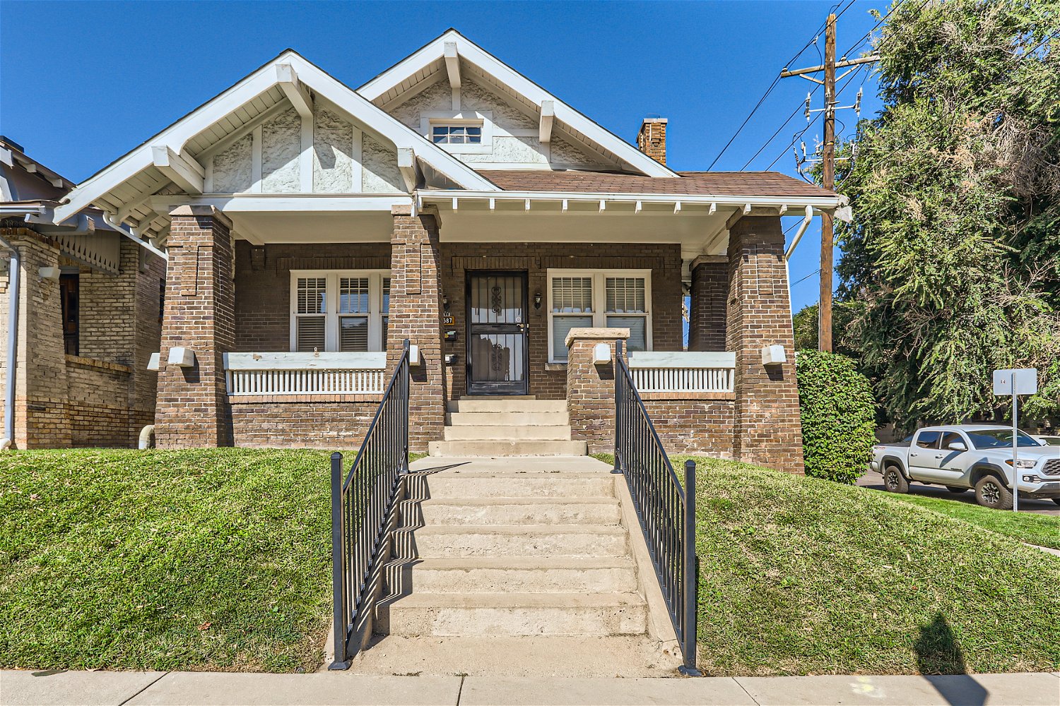 1587 Saint Paul Street